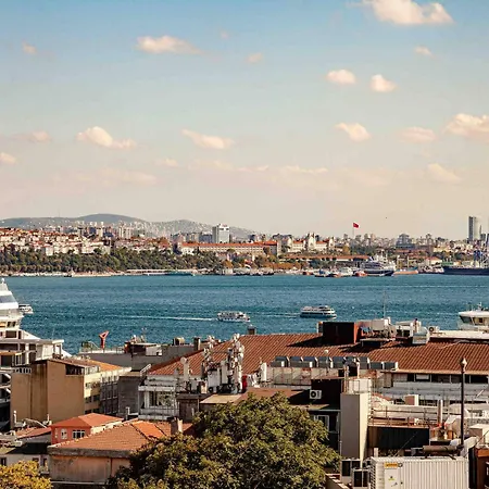 Apartment Private Terrace With Bosphorous View, 2 Bedrooms At Galata Istanbul