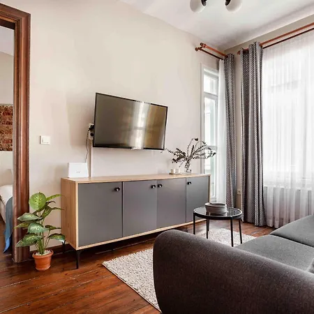 Private Terrace With Bosphorous View, 2 Bedrooms At Galata *